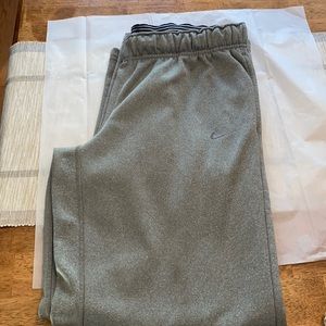 Ladies Nike grey sweatpants